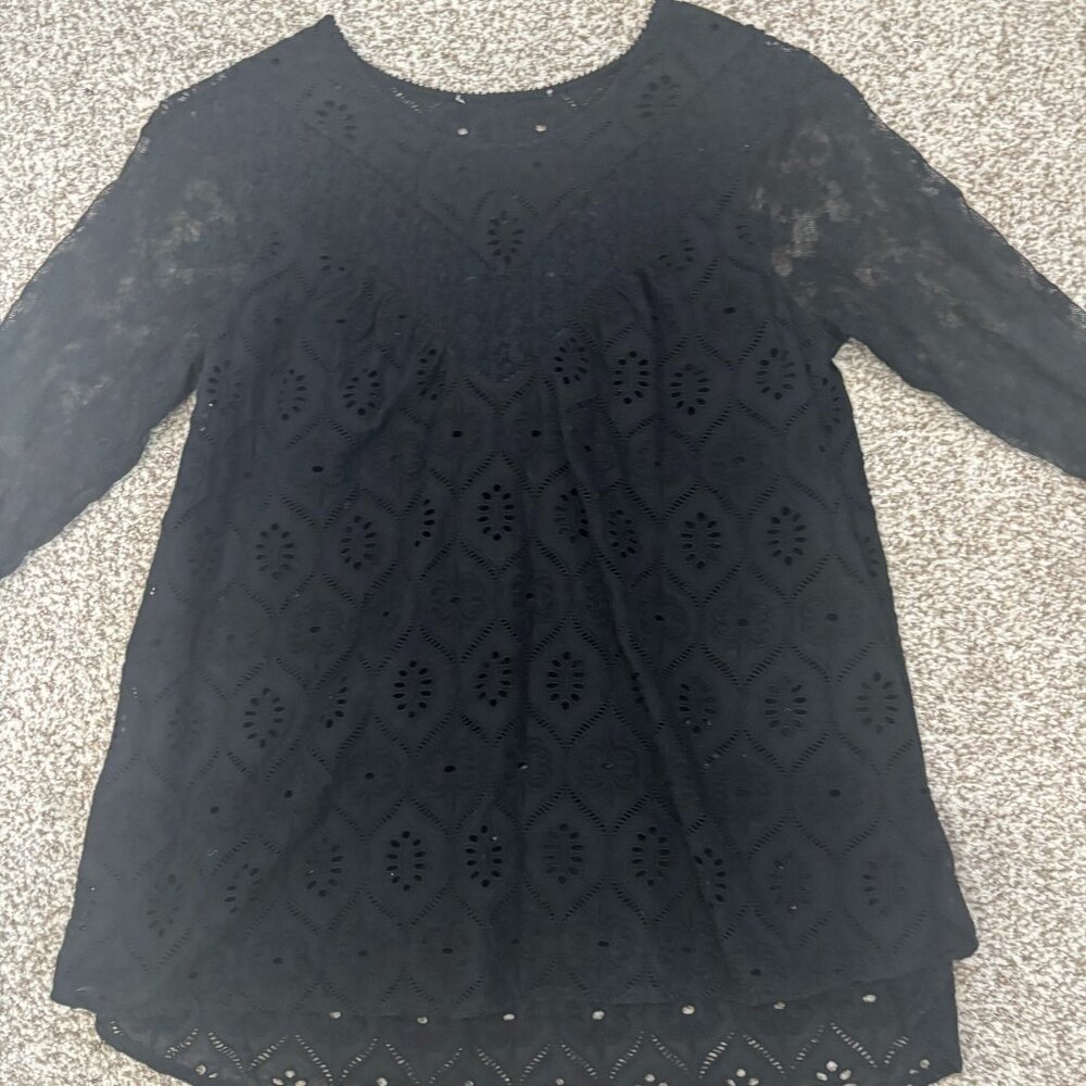 Feminine Eyelit Lace Top
